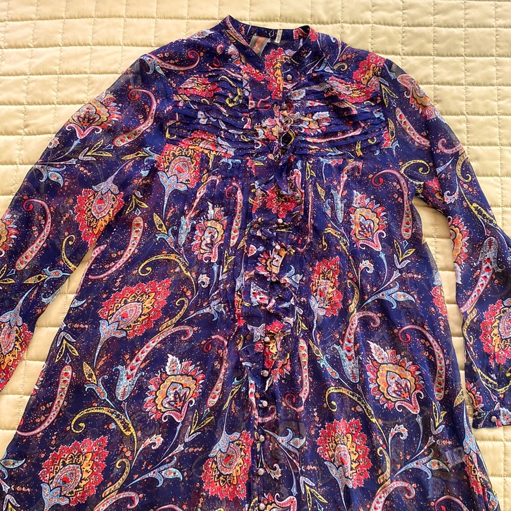 Beautiful maxi dress going well with hats, boots. Size S .Ararat Silent Journey
